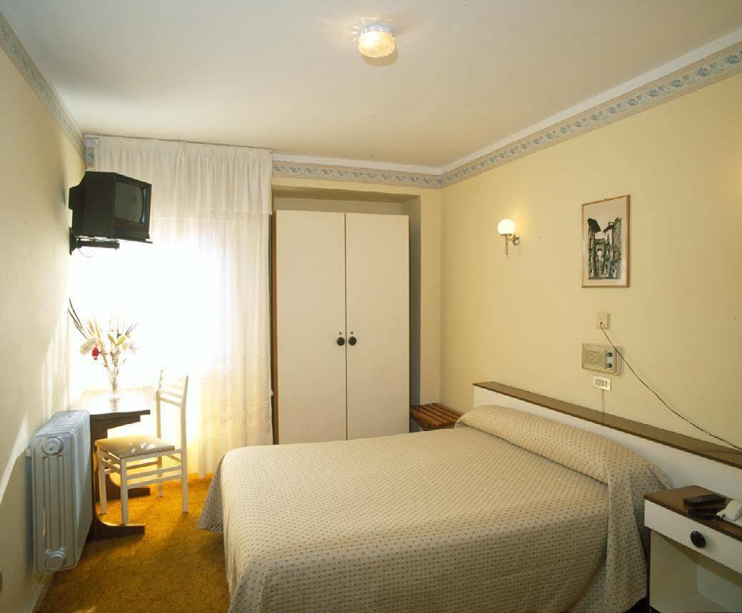 Hotel Puente De Los Santos Tapia De Casariego Zewnętrze zdjęcie