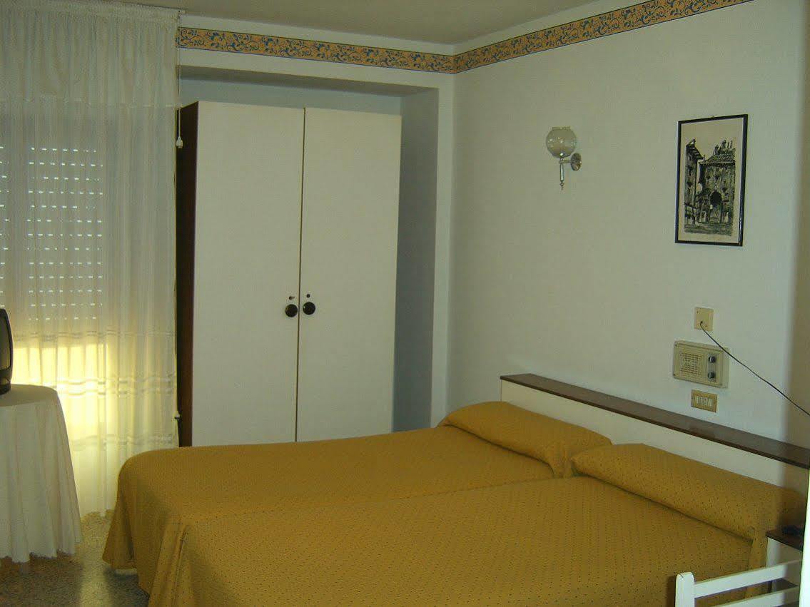 Hotel Puente De Los Santos Tapia De Casariego Zewnętrze zdjęcie