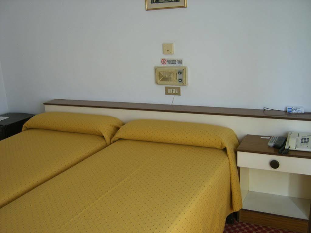 Hotel Puente De Los Santos Tapia De Casariego Zewnętrze zdjęcie