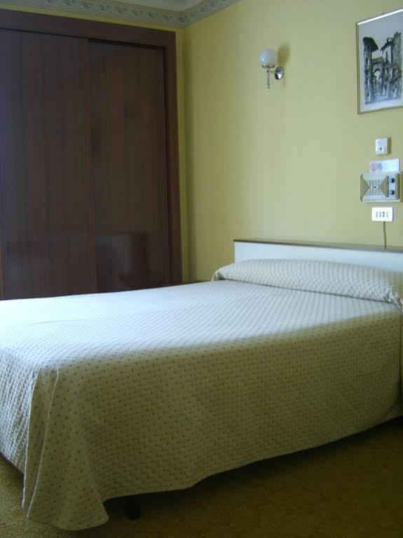 Hotel Puente De Los Santos Tapia De Casariego Zewnętrze zdjęcie